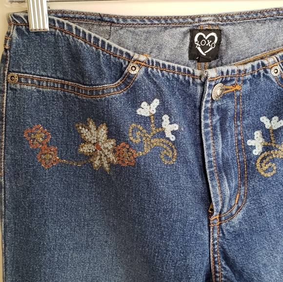 Vintage XOXO Beaded Floral Jeans - Picture 5 of 9